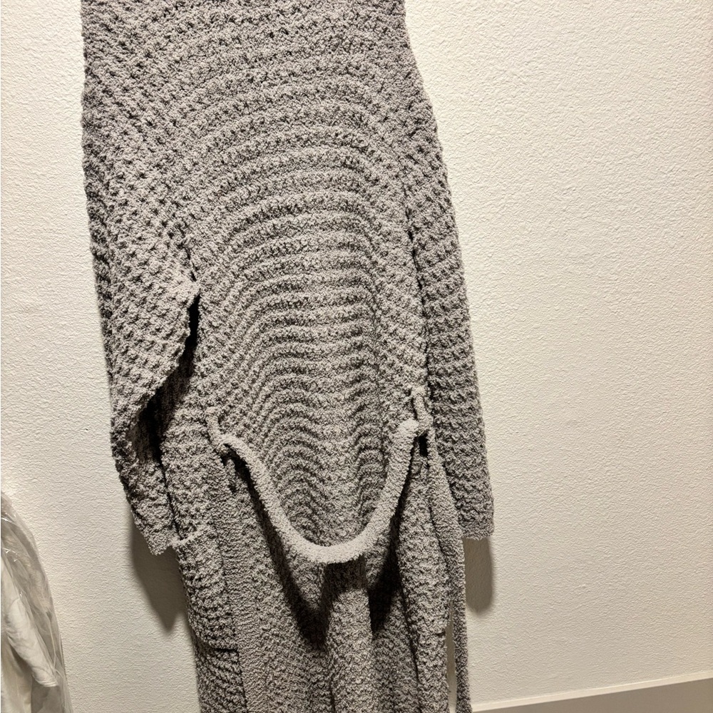 Pottery Barn Textured Gray Robe - Picture 3 of 5